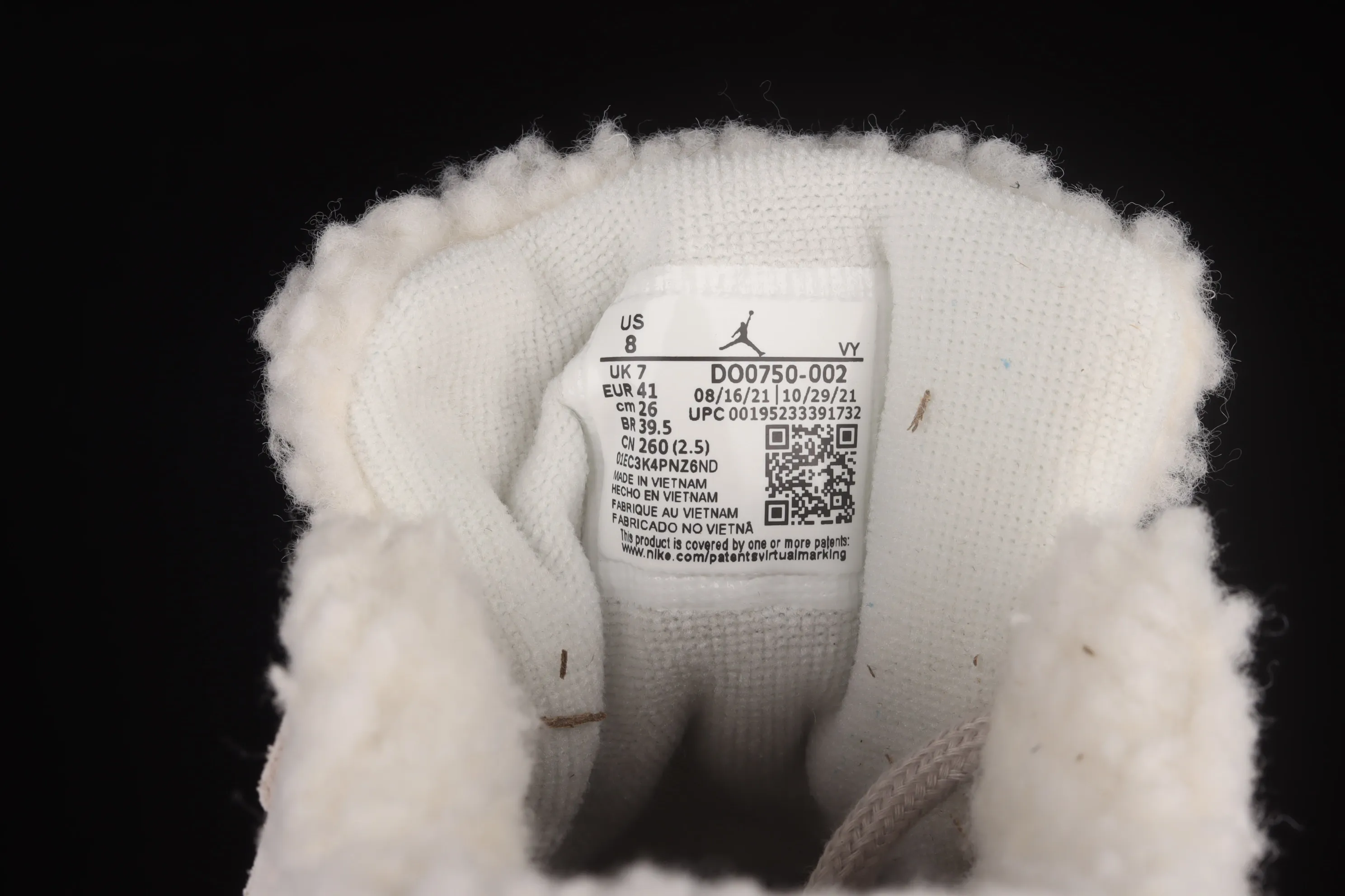 All Categories Air Jordan Jordan Series Basketball Shoes Air Jordan 1 Low Air Jordan 1 Low "Sherpa Fleece" AJ1 Joe 1 Beige Velvet Low-top Cultural Leisure Sports Basketball Shoes DO0750-002